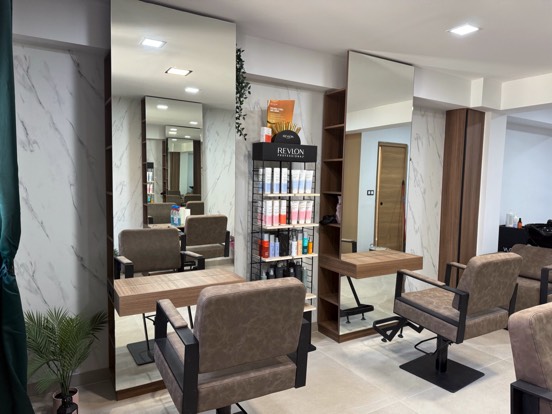 hairdresser salon picture 2